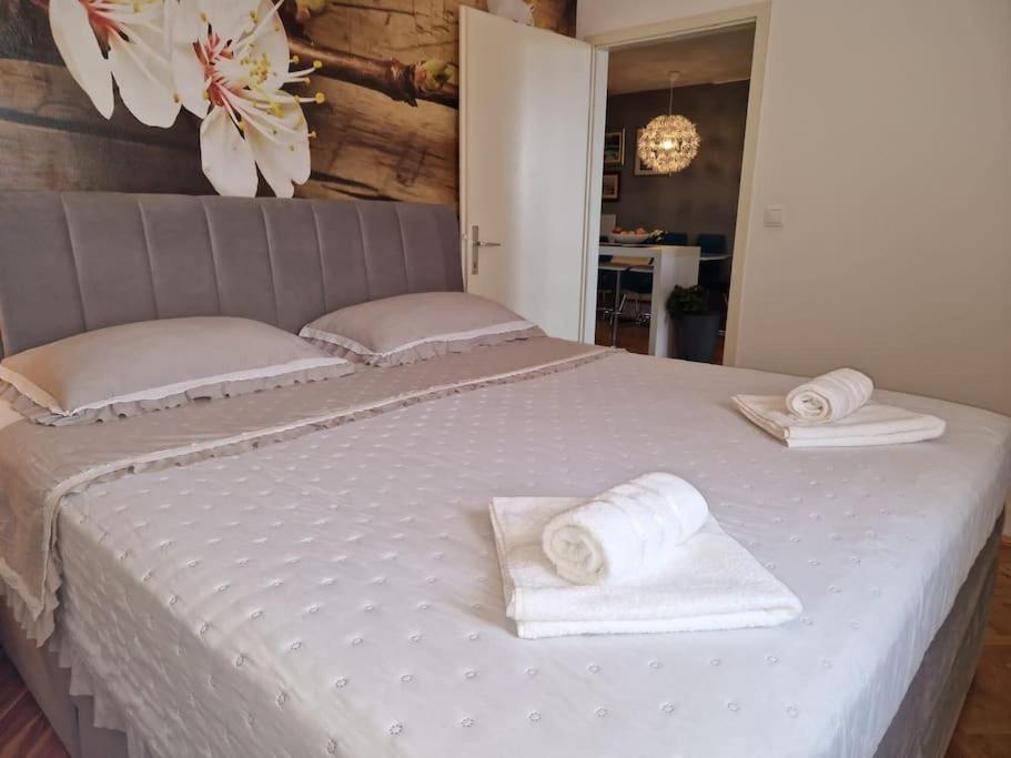 Apartment Pupila Solin Exterior photo